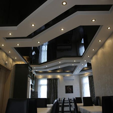 Villa Mariana Batumi Exterior photo