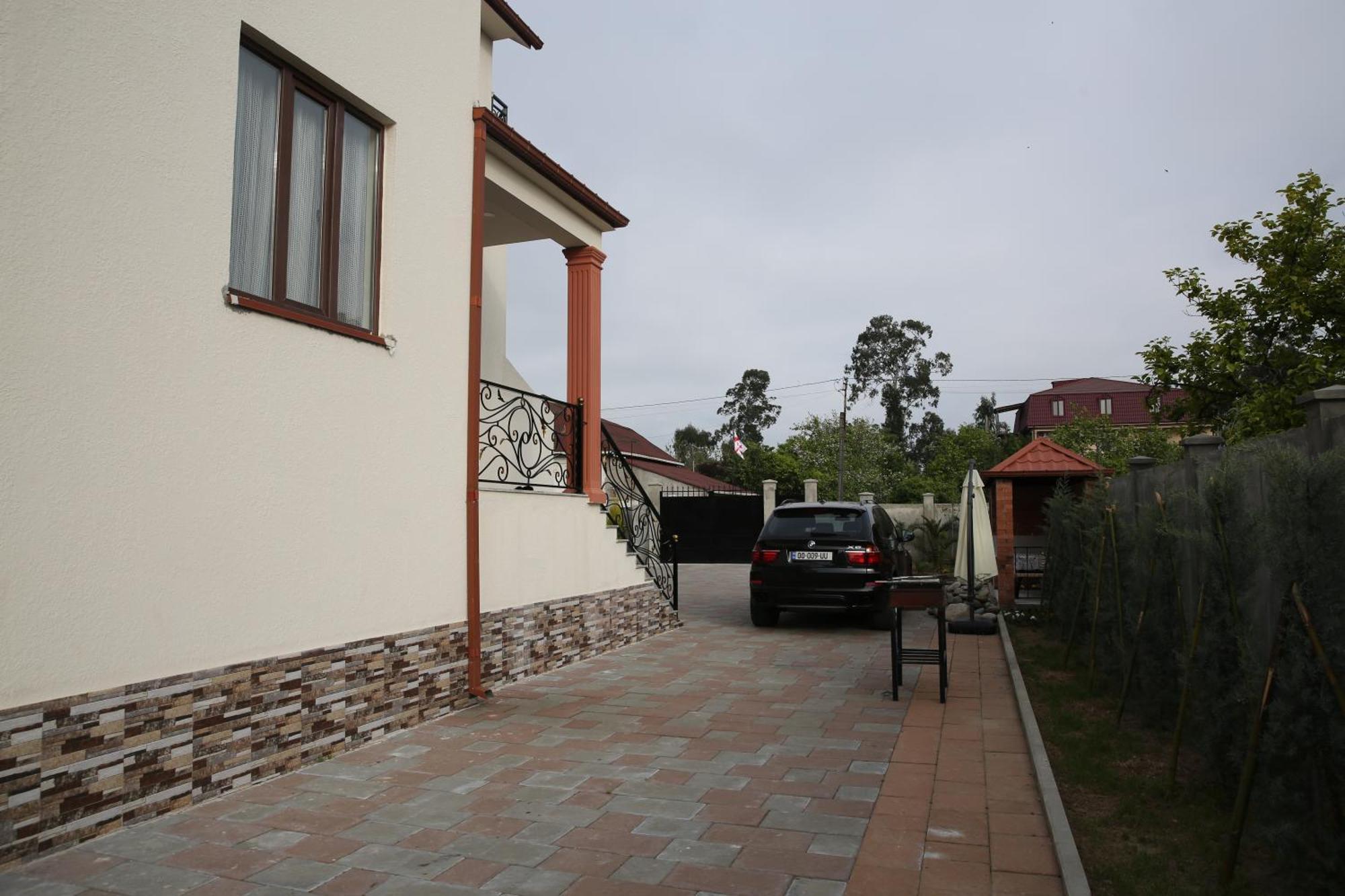 Villa Mariana Batumi Exterior photo