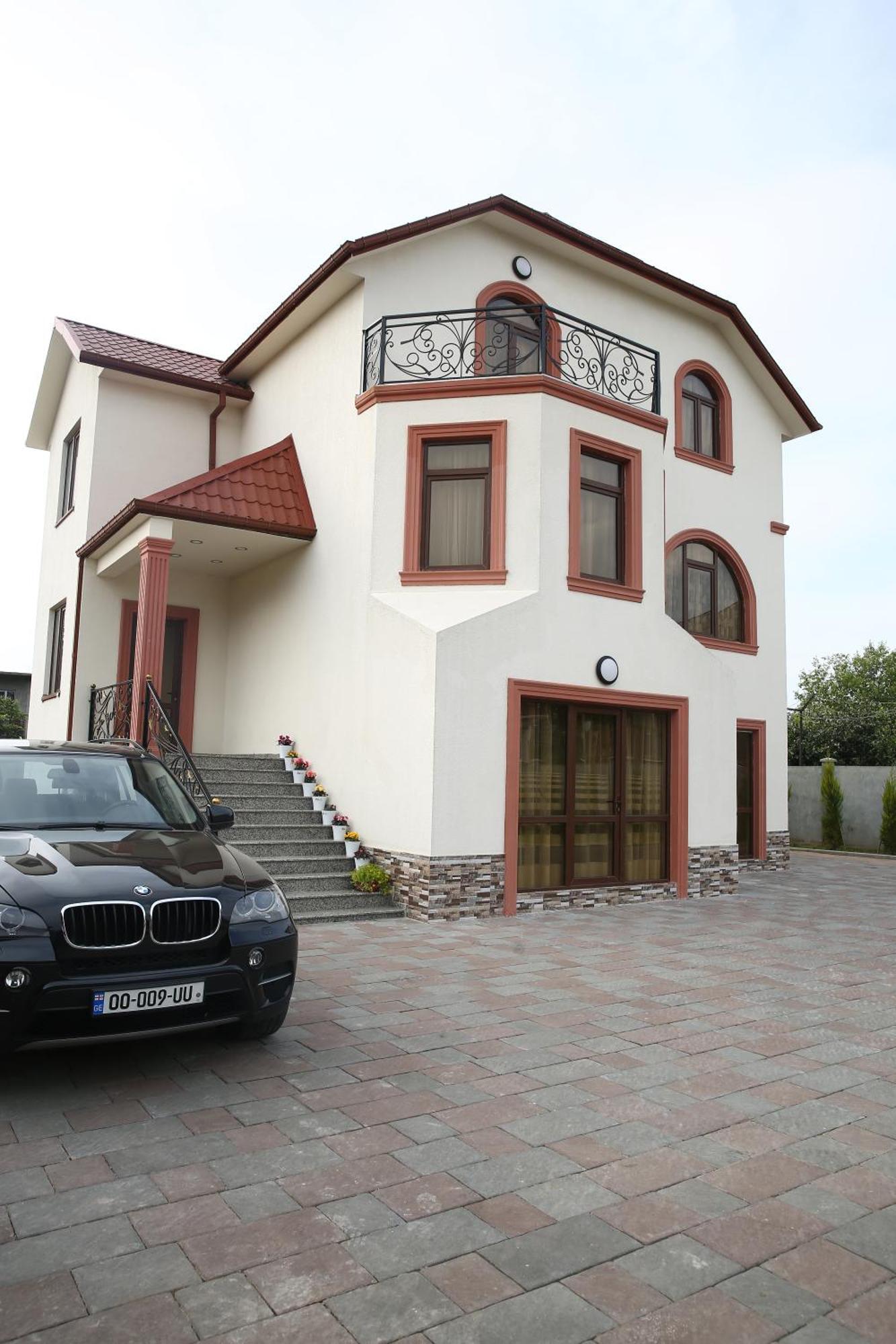 Villa Mariana Batumi Exterior photo